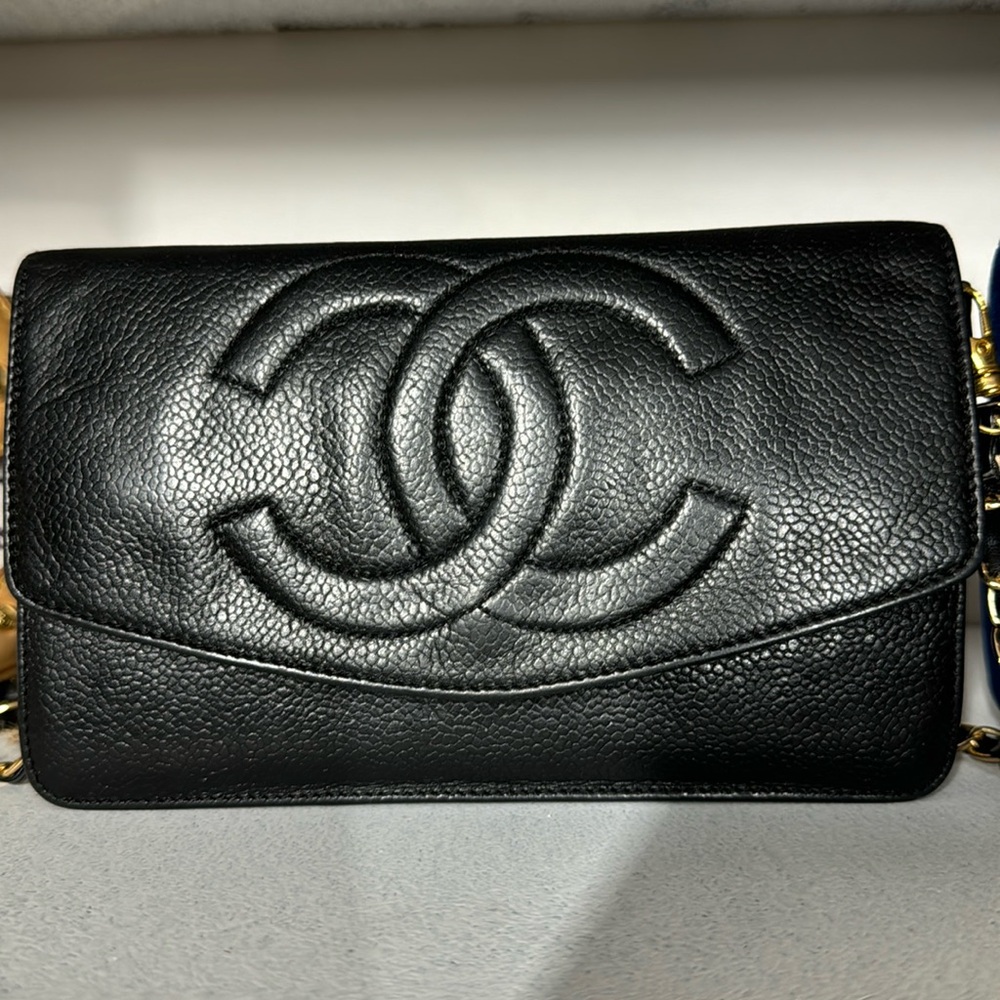 Authentic CHANEL black caviar, leather CC logo wallet/bag (on la chain) W/COA